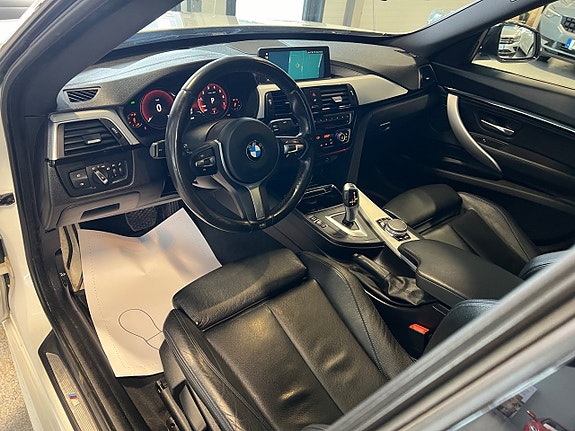 BMW 320 16 of 19