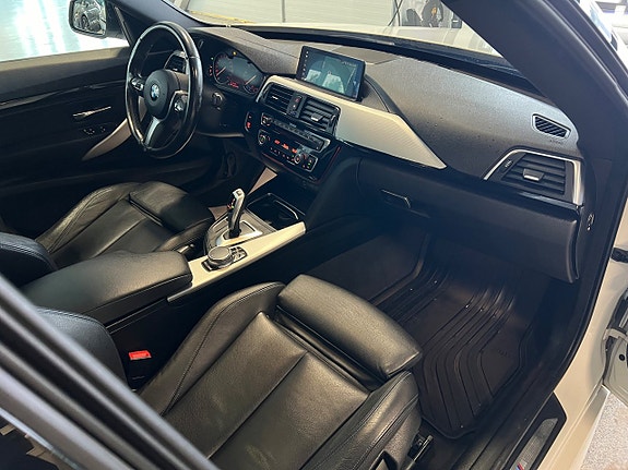 BMW 320 10 of 19