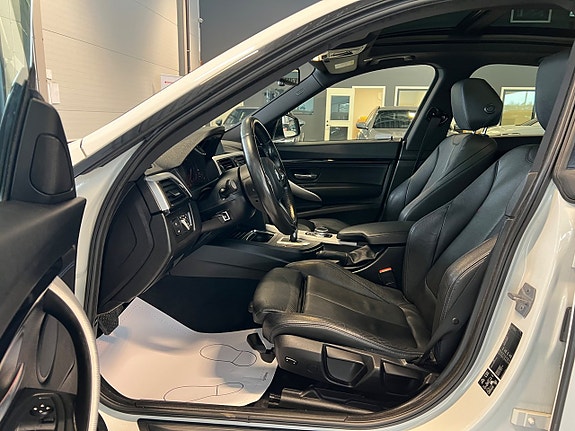 BMW 320 15 of 19