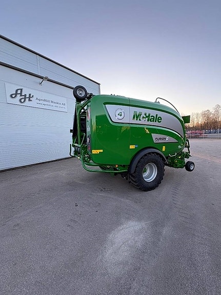 McHale Fusion 4 Plus 2 of 10