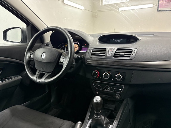 Renault Megane III 8 of 11