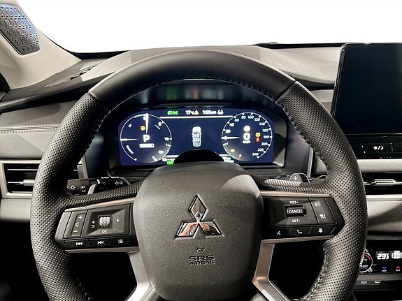 Mitsubishi Outlander 12 of 14