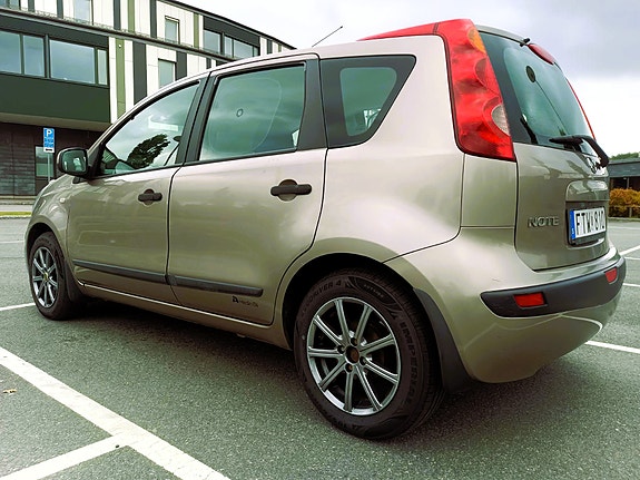 Nissan Note 8 of 9