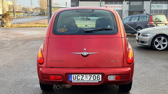 Chrysler PT Cruiser 4 of 28