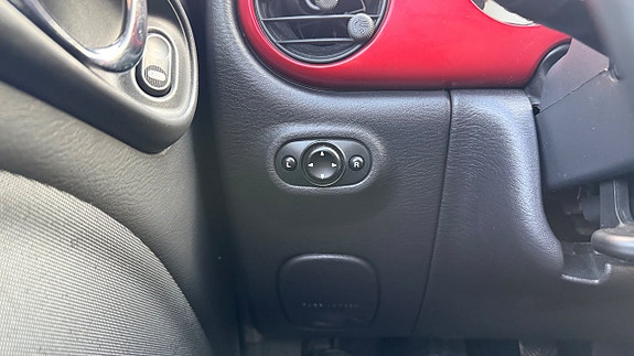 Chrysler PT Cruiser 10 of 28