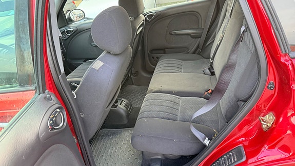 Chrysler PT Cruiser 19 of 28