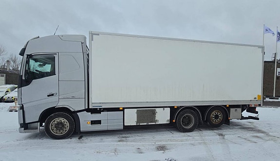 VOLVO FH 6 x 2 MED THERMOKING