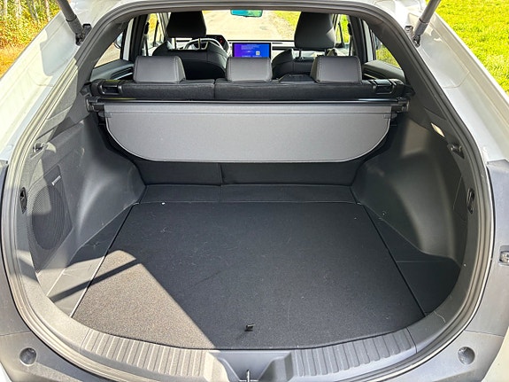 Subaru Solterra 9 of 26