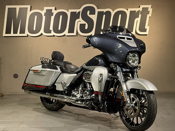 Harley-Davidson CVO STREET GLIDE *JEKILL&HYDE*