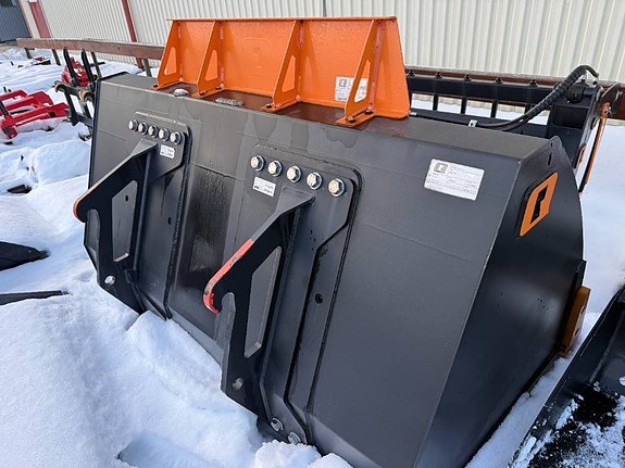 Utförsäljning Quicke Snöskopa 220VL + L30 fäste