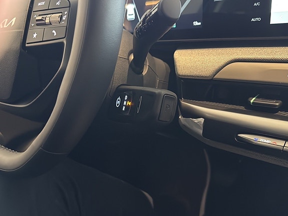 Kia EV4 12 of 15