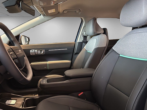Kia EV4 8 of 15