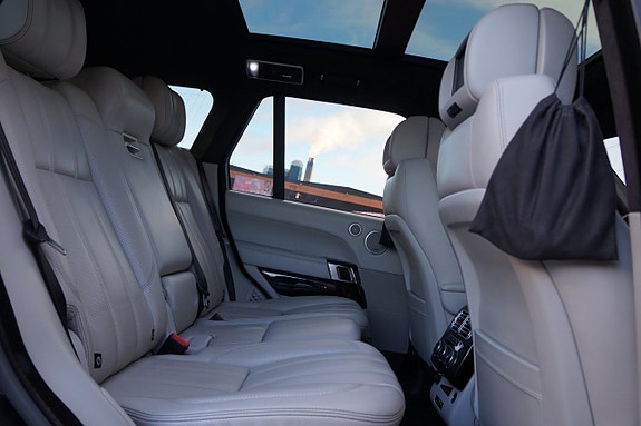 Land Rover Range Rover 11 of 25