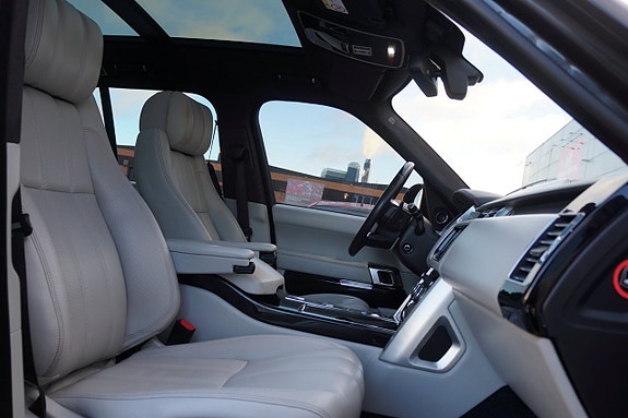 Land Rover Range Rover 12 of 25