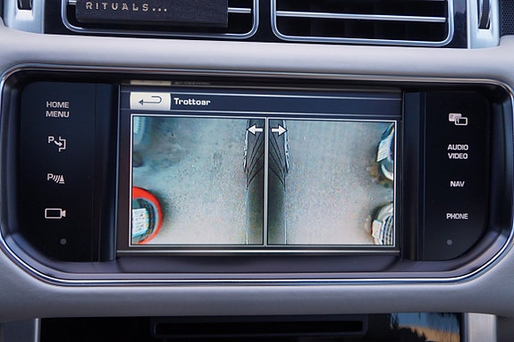 Land Rover Range Rover 16 of 25