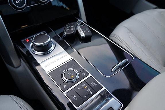 Land Rover Range Rover 14 of 25