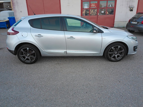 Renault Megane III 9 of 11