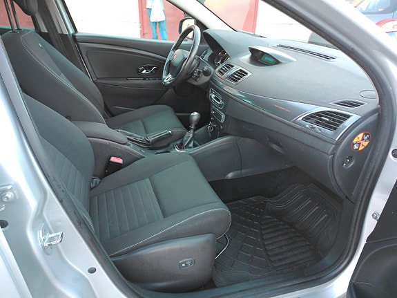 Renault Megane III 7 of 11