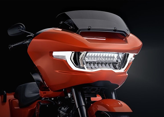 Harley-Davidson Road Glide 3 8 of 18