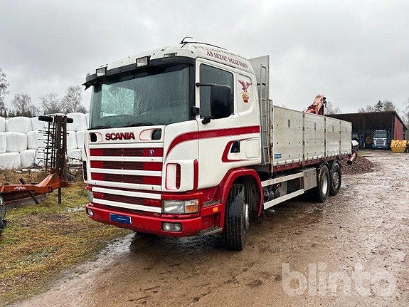 Kranbil med tippflak SCANIA R124GB 6X2 4NA420