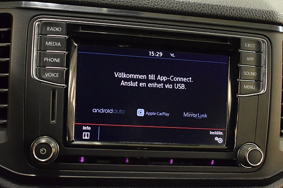 Volkswagen Amarok 12 of 15