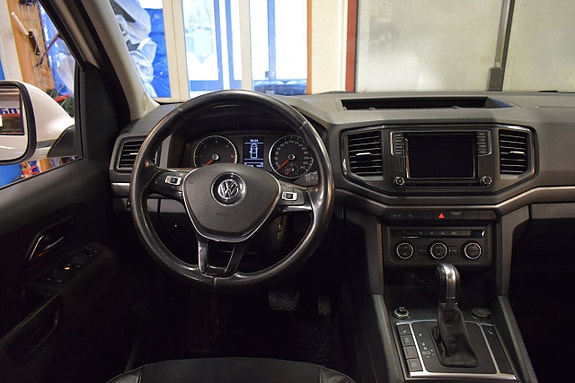 Volkswagen Amarok 7 of 15