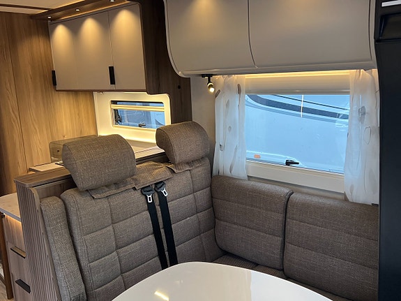 Kabe TM ROYAL X 810 /  780 LQB * 5:e bältesplats * 170 hk * Alde * RÄNTEKAMPANJ 3.95% Månadskostnad 7.874:- 10 of 21