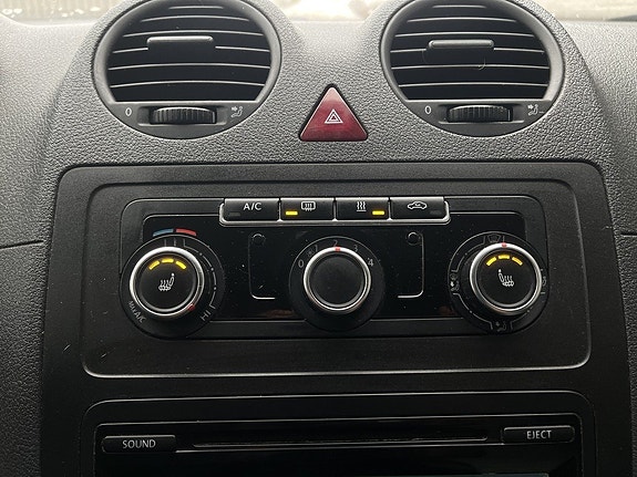Volkswagen Caddy 17 of 22
