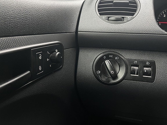 Volkswagen Caddy 18 of 22