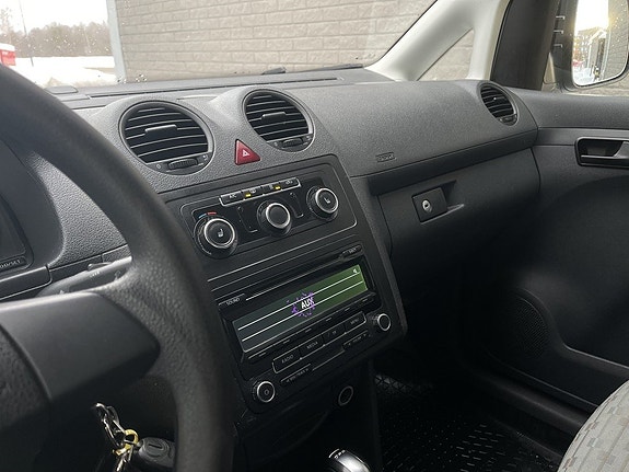 Volkswagen Caddy 15 of 22