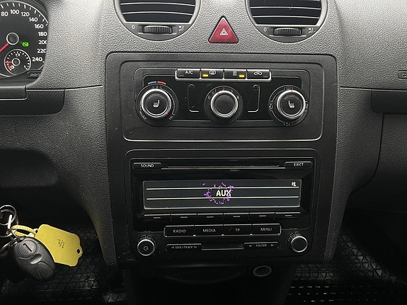 Volkswagen Caddy 16 of 22