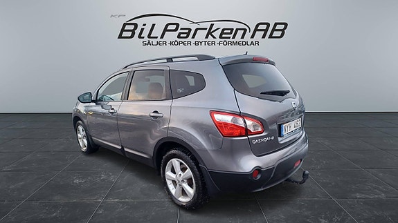 Nissan Qashqai+2 5 of 5