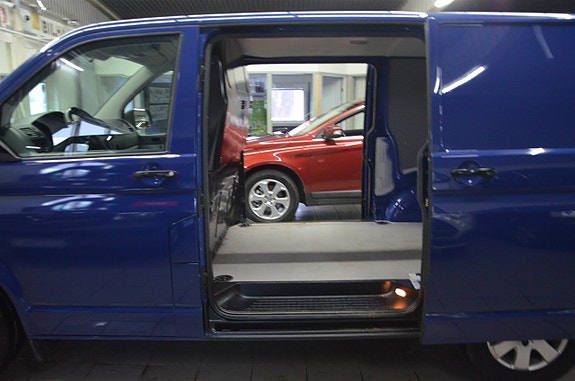 Volkswagen Transporter 9 of 11