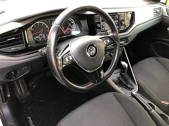 Volkswagen Polo 13 of 21