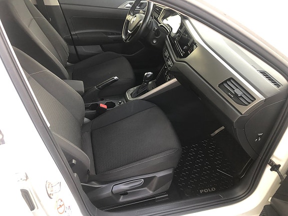 Volkswagen Polo 12 of 21