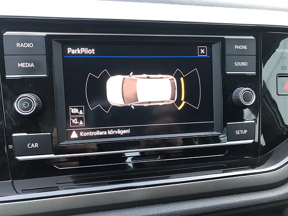 Volkswagen Polo 17 of 21