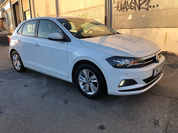 Volkswagen Polo 9 of 21