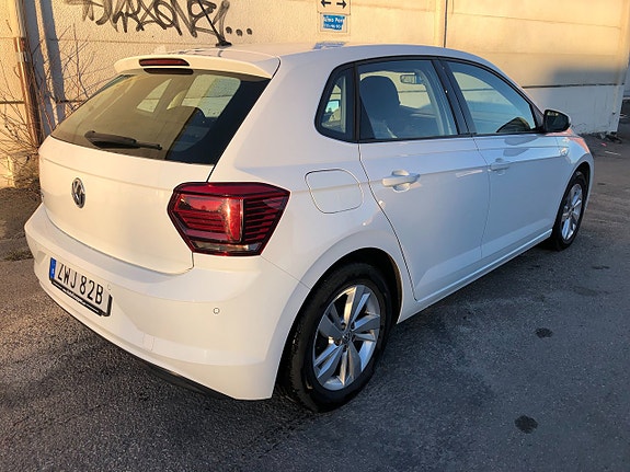 Volkswagen Polo 11 of 21