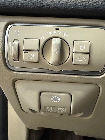 Volvo XC60 18 of 29