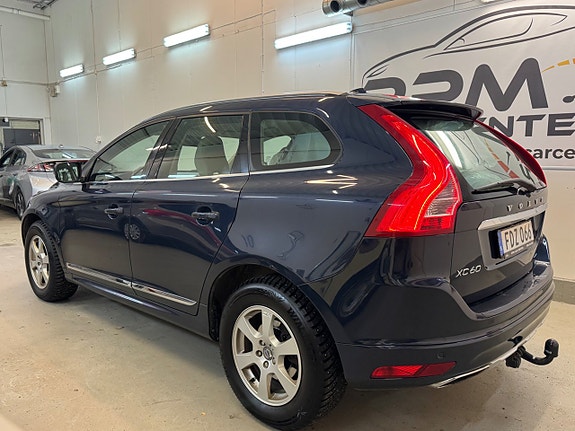 Volvo XC60 5 of 29