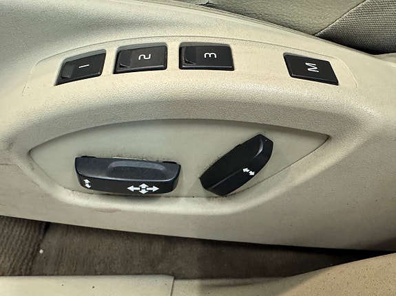 Volvo XC60 20 of 29
