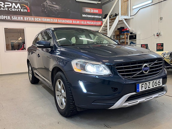 Volvo XC60 3 of 29