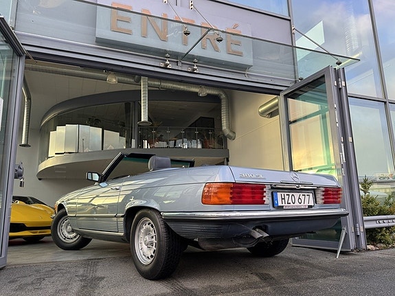 Mercedes-Benz SL-Klass 4 of 15