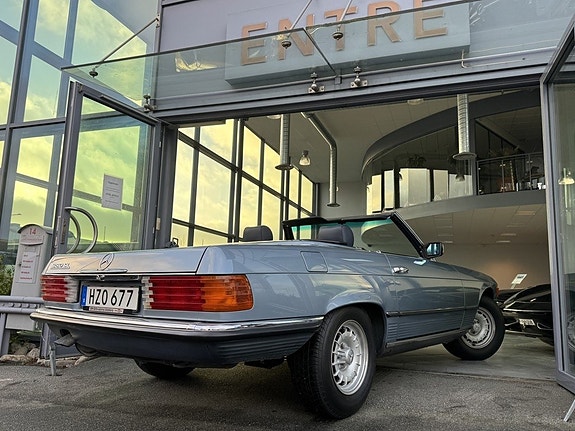 Mercedes-Benz SL-Klass 3 of 15
