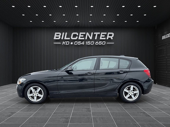 BMW 118d 4 of 5