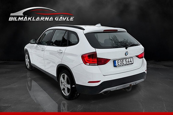 BMW X1 4 of 5