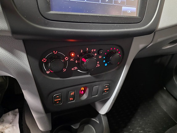 Dacia Sandero 8 of 10