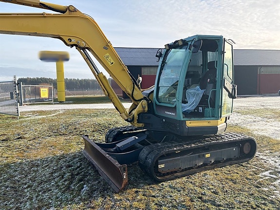Bandgrävare Yanmar ViO80-1 - Tiltrotator