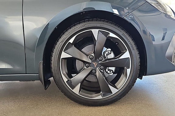 Cupra Leon 14 of 17