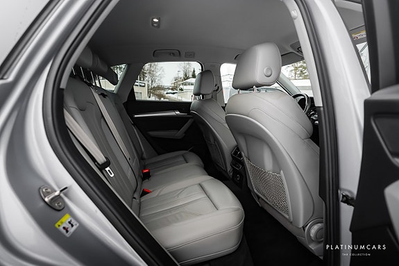 Audi Q5 7 of 14